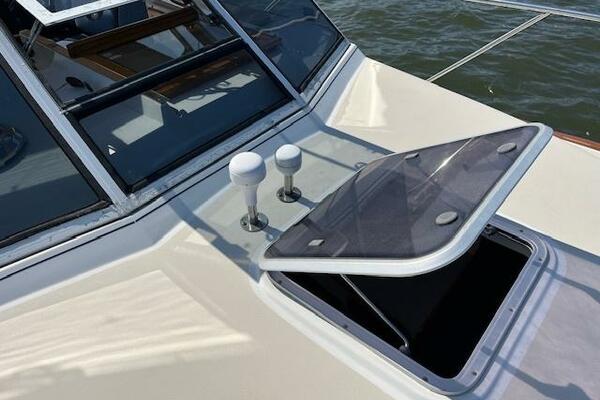 ENCORE 33ft Little Harbor Yacht For Sale ENCORE 33ft Little Harbor Yacht For Sale