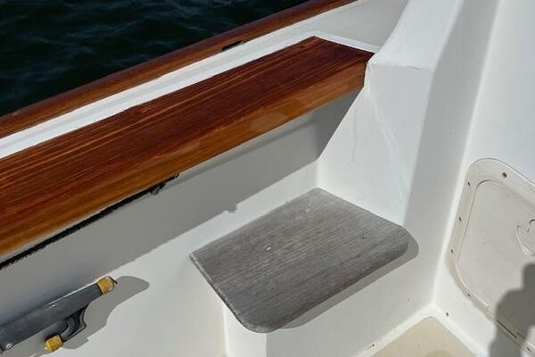 ENCORE 33ft Little Harbor Yacht For Sale ENCORE 33ft Little Harbor Yacht For Sale