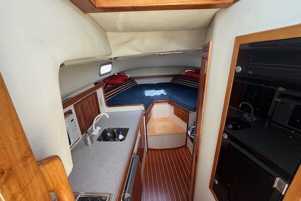 ENCORE 33ft Little Harbor Yacht For Sale ENCORE 33ft Little Harbor Yacht For Sale
