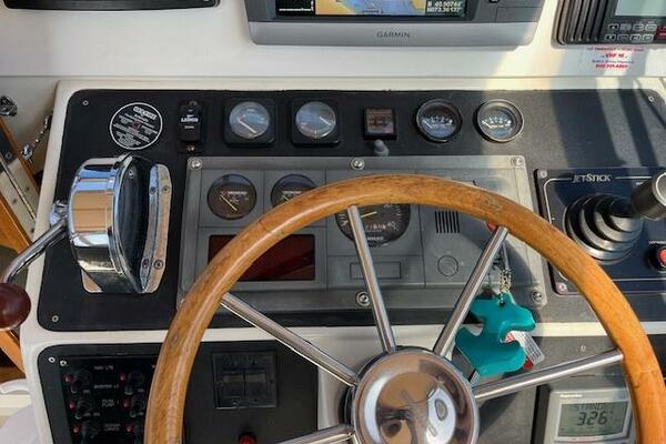 ENCORE 33ft Little Harbor Yacht For Sale ENCORE 33ft Little Harbor Yacht For Sale