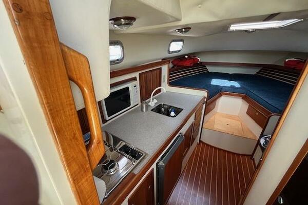 ENCORE 33ft Little Harbor Yacht For Sale ENCORE 33ft Little Harbor Yacht For Sale