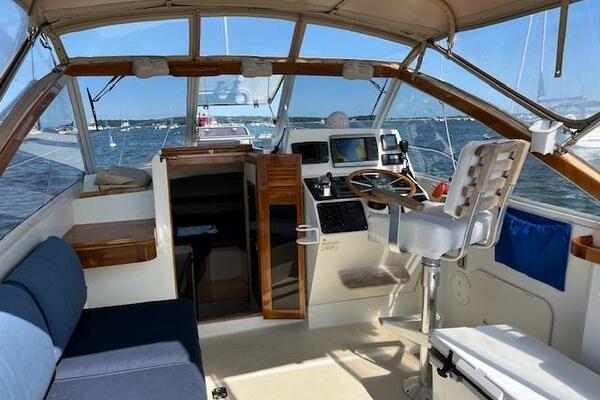 ENCORE 33ft Little Harbor Yacht For Sale ENCORE 33ft Little Harbor Yacht For Sale