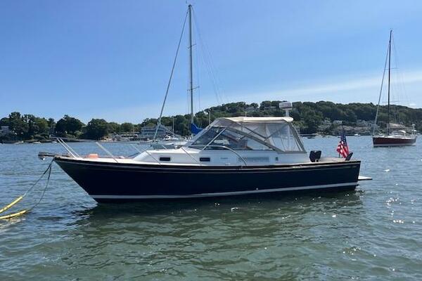 ENCORE 33ft Little Harbor Yacht For Sale ENCORE 33ft Little Harbor Yacht For Sale