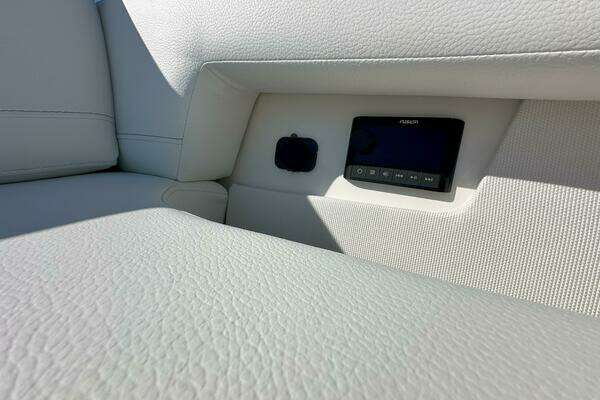 2025 Tiara Yachts 60