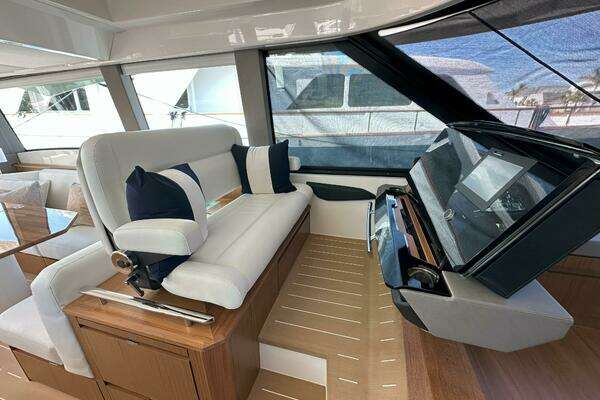 2025 Tiara Yachts 60