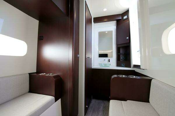 43ft Jupiter Yacht For Sale