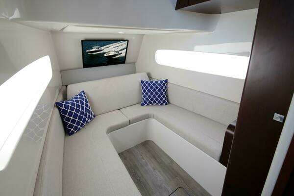 43ft Jupiter Yacht For Sale