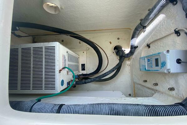 Tropical High 33ft Rampage Yacht For Sale Tropical High 33ft Rampage Yacht For Sale