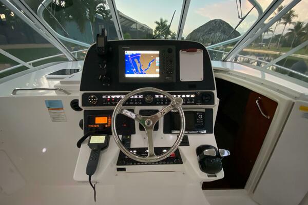 Tropical High 33ft Rampage Yacht For Sale Tropical High 33ft Rampage Yacht For Sale