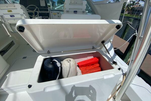 Tropical High 33ft Rampage Yacht For Sale Tropical High 33ft Rampage Yacht For Sale