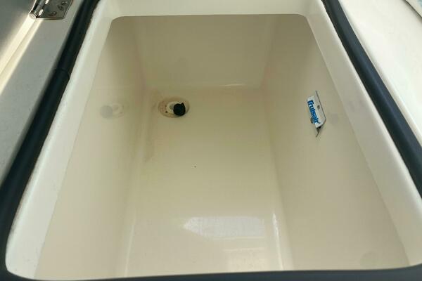 Tropical High 33ft Rampage Yacht For Sale Tropical High 33ft Rampage Yacht For Sale