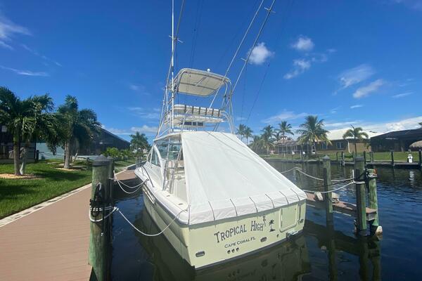 Tropical High 33ft Rampage Yacht For Sale Tropical High 33ft Rampage Yacht For Sale