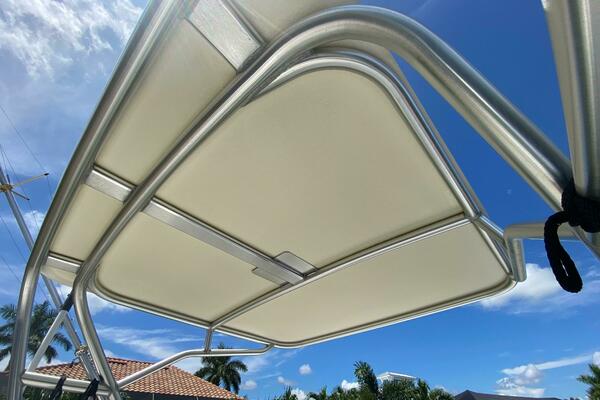 Tropical High 33ft Rampage Yacht For Sale Tropical High 33ft Rampage Yacht For Sale