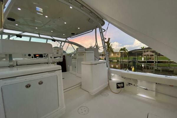 Tropical High 33ft Rampage Yacht For Sale Tropical High 33ft Rampage Yacht For Sale