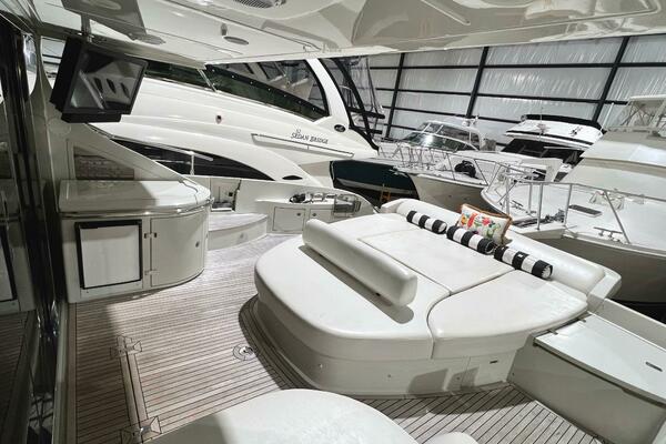 62ft Azimut Yacht For Sale 62ft Azimut Yacht For Sale