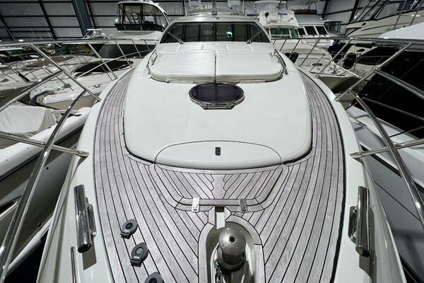 62ft Azimut Yacht For Sale 62ft Azimut Yacht For Sale