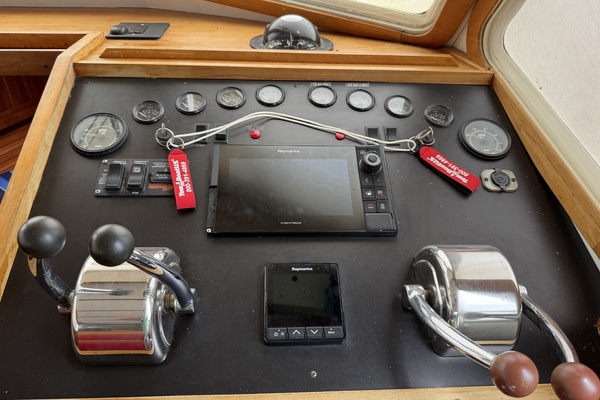 Raindance 36ft Sabre Yacht For Sale