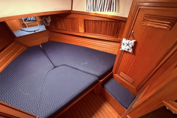 Raindance 36ft Sabre Yacht For Sale