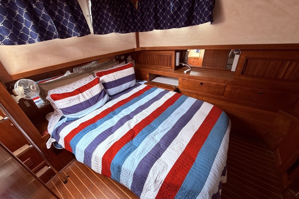 Raindance 36ft Sabre Yacht For Sale