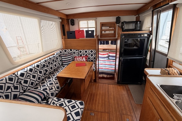 Raindance 36ft Sabre Yacht For Sale