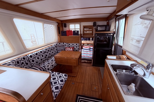 Raindance 36ft Sabre Yacht For Sale
