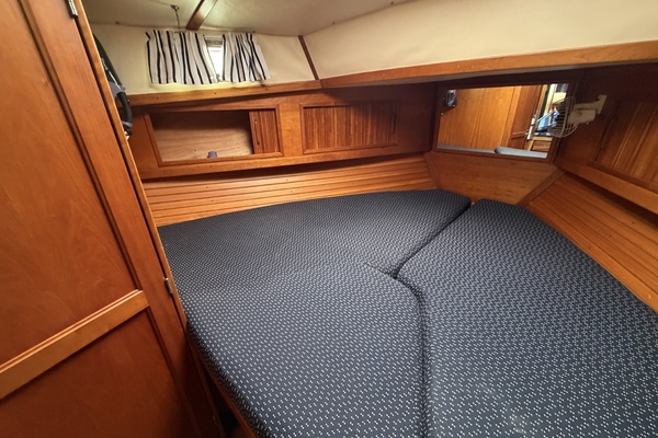 Raindance 36ft Sabre Yacht For Sale