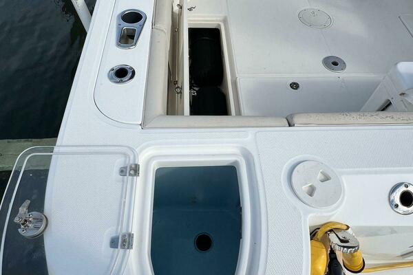 31ft Boston Whaler Yacht For Sale 31ft Boston Whaler Yacht For Sale