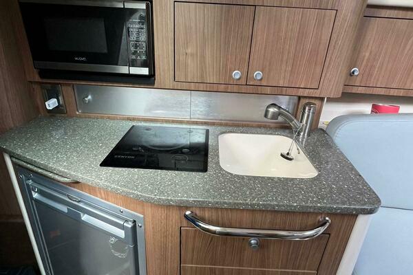 31ft Boston Whaler Yacht For Sale 31ft Boston Whaler Yacht For Sale