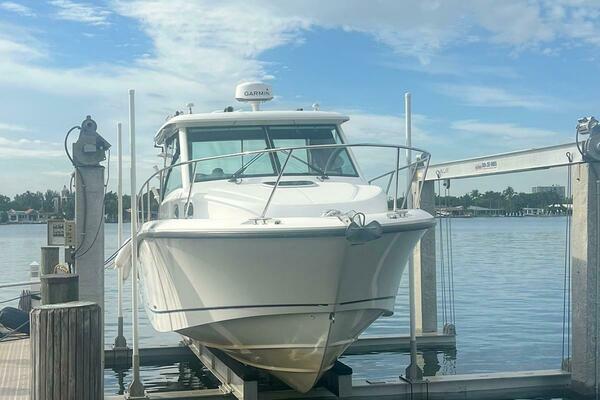 31ft Boston Whaler Yacht For Sale 31ft Boston Whaler Yacht For Sale