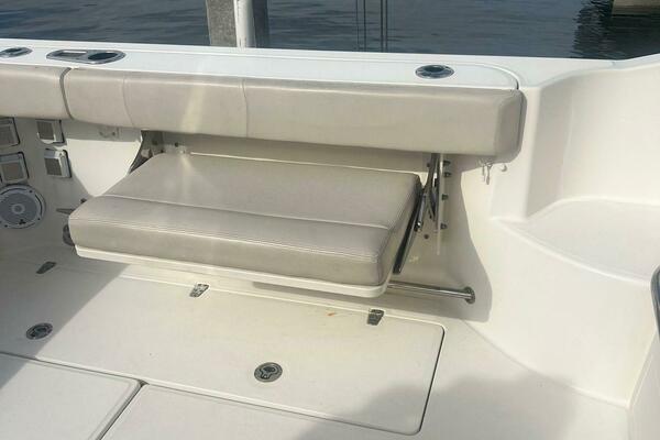 31ft Boston Whaler Yacht For Sale 31ft Boston Whaler Yacht For Sale
