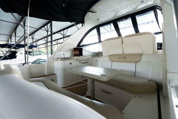 33ft Sea Ray Yacht For Sale 33ft Sea Ray Yacht For Sale