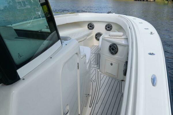 39ft Hydra Sports Yacht For Sale 39ft Hydra Sports Yacht For Sale