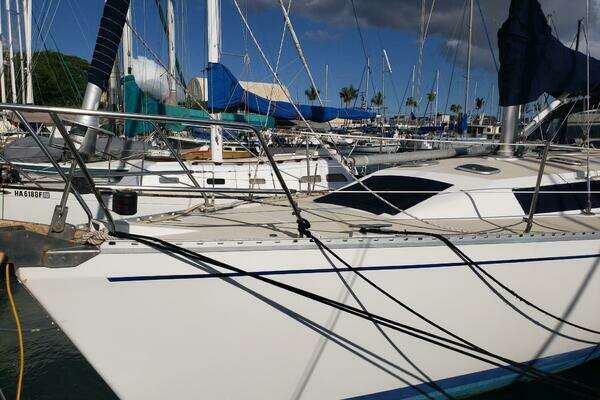 Photo of the 1996 Catalina 400 "MAURICE"