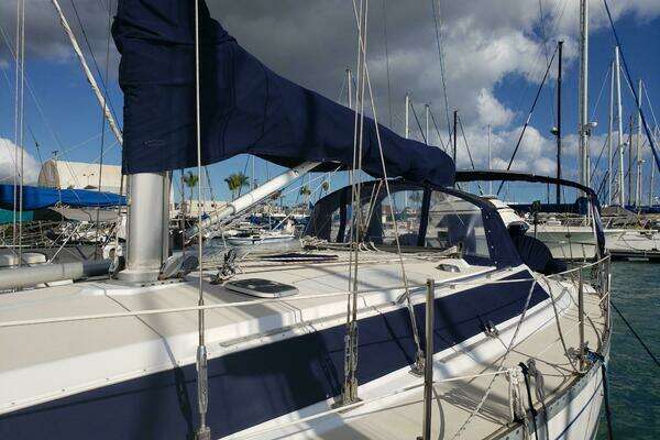 Photo of the 1996 Catalina 400 "MAURICE"