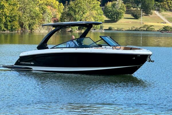 30ft Chaparral Yacht For Sale
