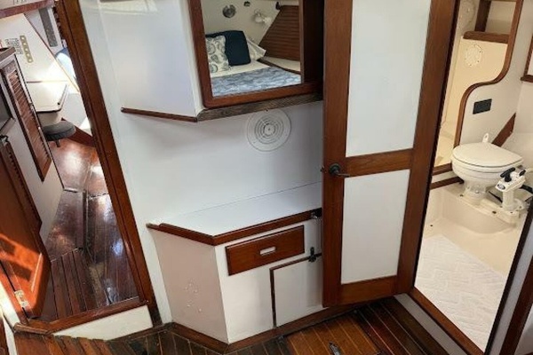 WILD THING 44ft Morgan Yacht For Sale