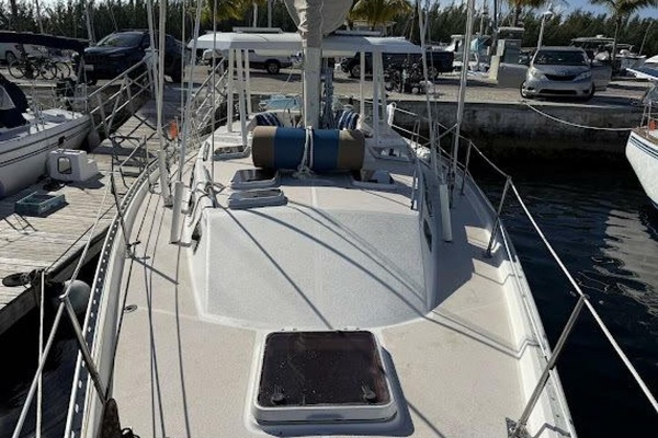 WILD THING 44ft Morgan Yacht For Sale