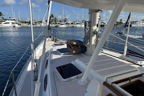 WILD THING 44ft Morgan Yacht For Sale