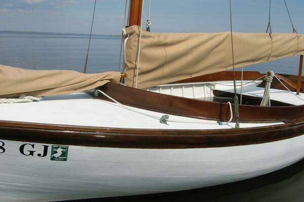 Photo of the 1999 Custom Haven 12.5 "Legacy"