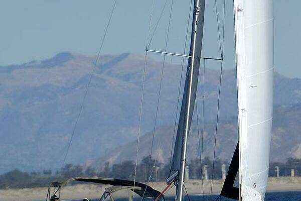 Photo of the 2013 Jeanneau 379 "Falkor"