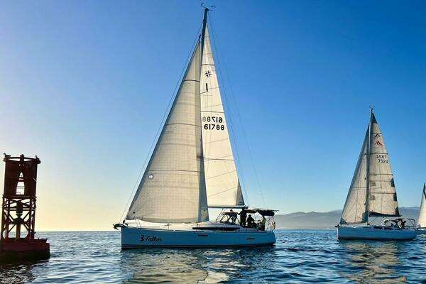 Photo of the 2013 Jeanneau 379 "Falkor"