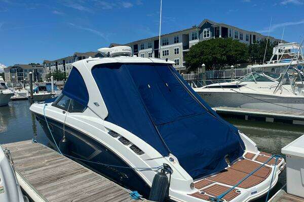 Photo of the 2013 Chaparral 327 SSX "Couples Thearpy"