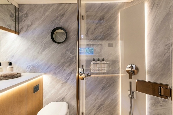 CHAMPAGNE HIPPY 85ft Oyster Yachts Yacht For Sale