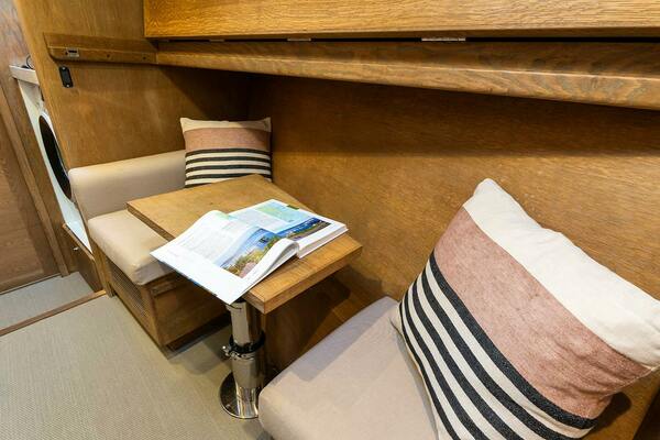 CHAMPAGNE HIPPY 85ft Oyster Yachts Yacht For Sale