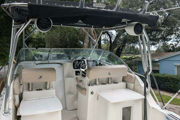 Photo of the 2001 Wellcraft 270 Coastal