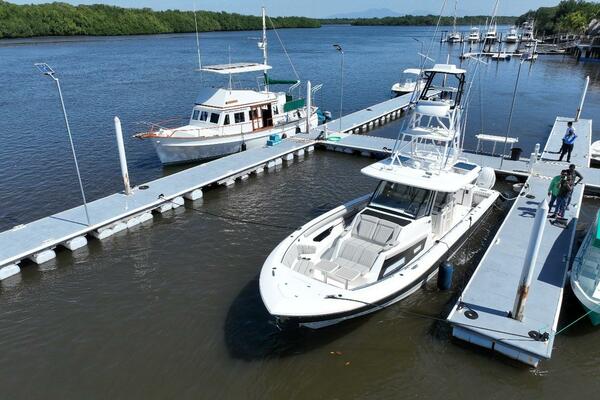 HAPPY HOUR 42ft Pursuit Yacht For Sale HAPPY HOUR 42ft Pursuit Yacht For Sale