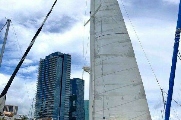 Photo of the 1982 US Yachts Pilothouse 416