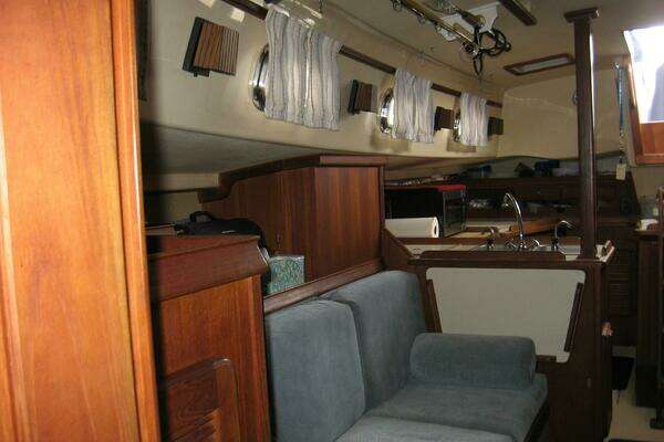 35ft Island Packet Yacht For Sale