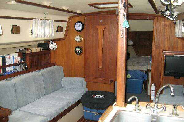35ft Island Packet Yacht For Sale