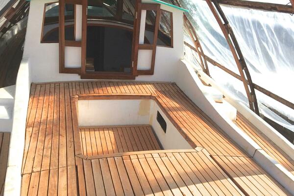 30ft Custom Yacht For Sale